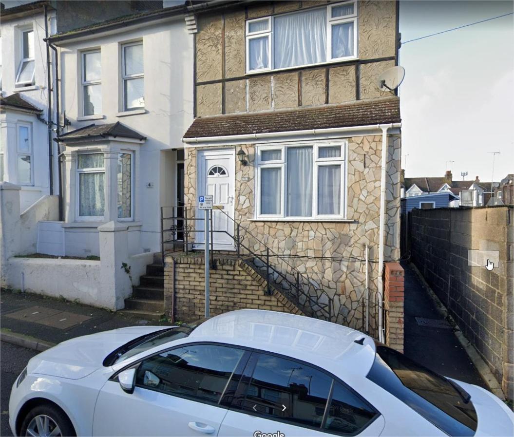 Gillings Villa -Perfect For Long & Short Stays Gillingham  Exterior photo